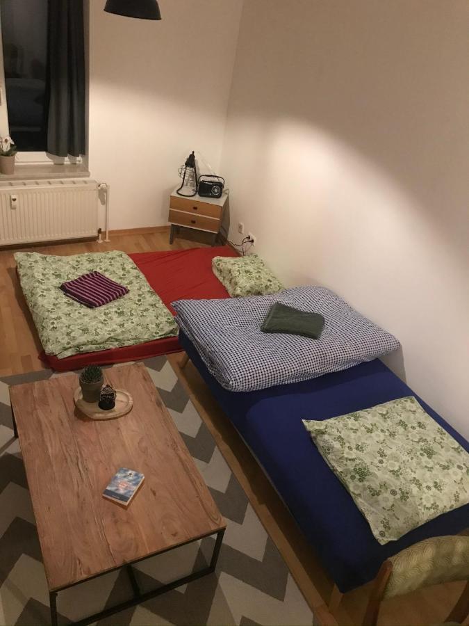 Appartement Live Easy With Balcony,netflix, Quiet, Close To Football Stadium, Direct Train Connection, Espresso Maker
